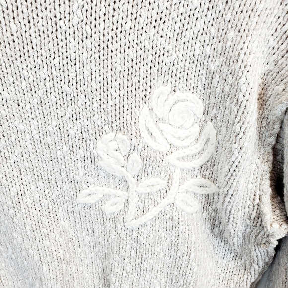 Wildfox Cream Beige Embroidered Sweater SZ XS - Picture 5 of 7
